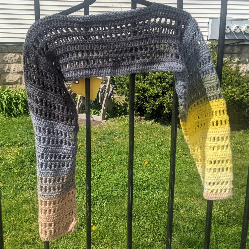 Colorful crochet sleeves